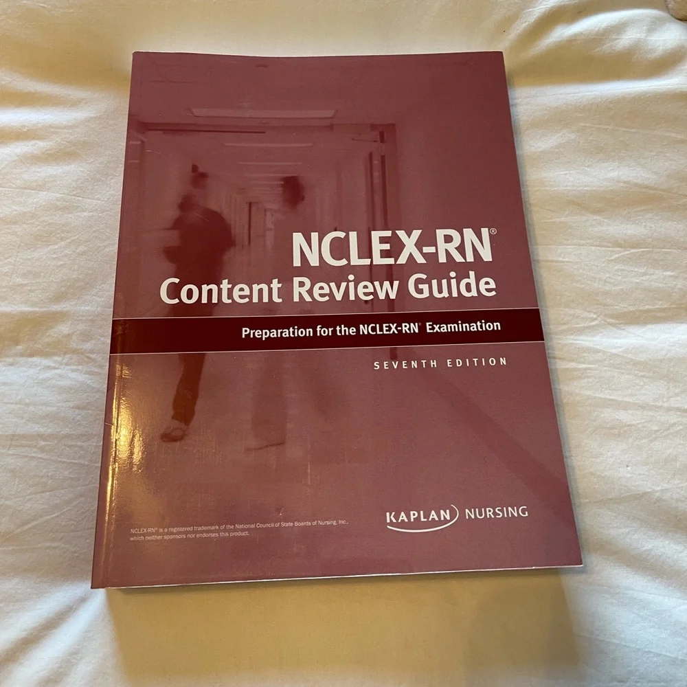 Kaplan Nursing NCLEX-RN Content Review Guide - Picture 1 of 9
